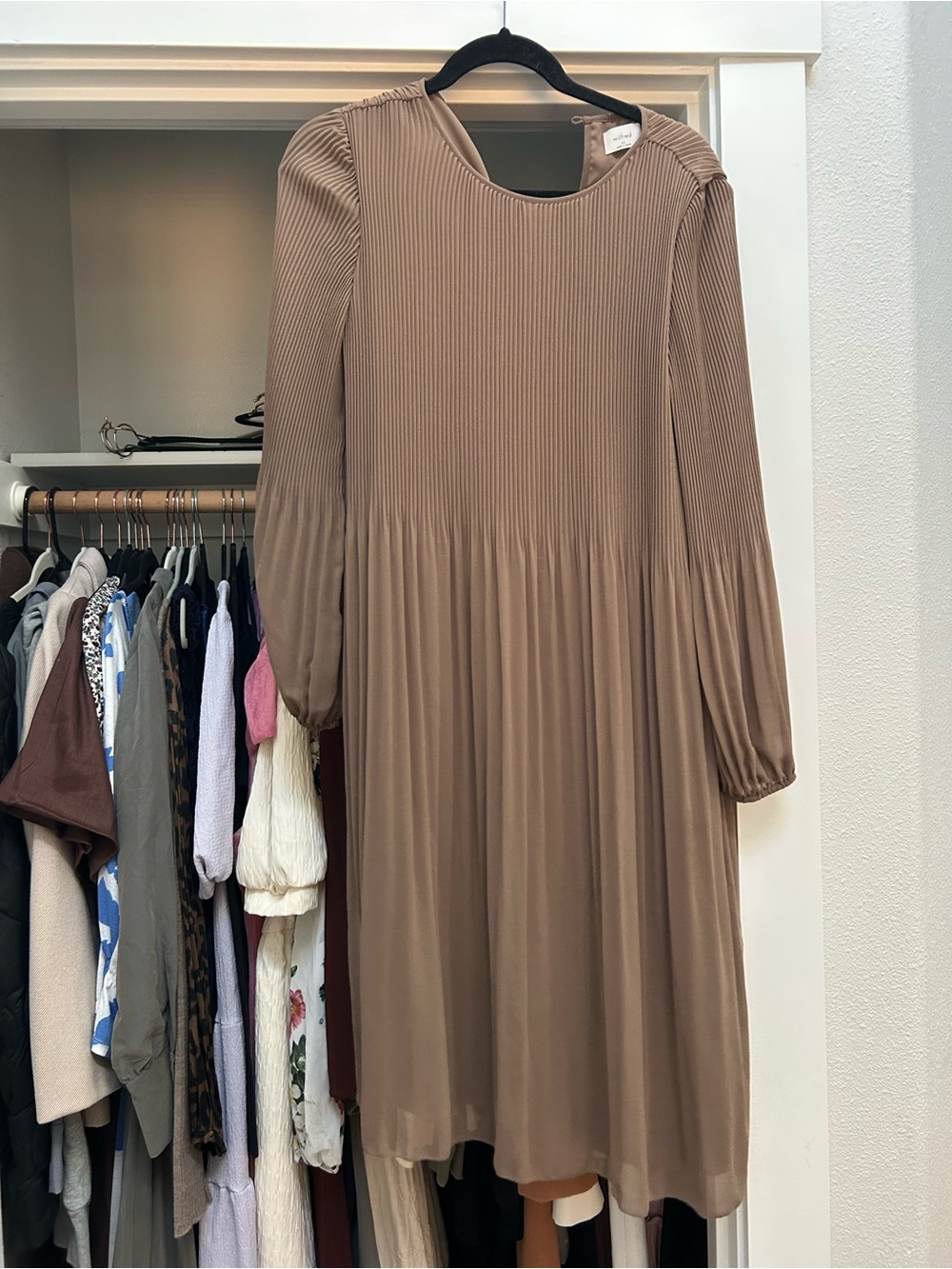 Aritzia Taupe Brown Pleated Long-Sleeve Midi Dress